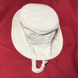 TILLEY hat   7 1/4